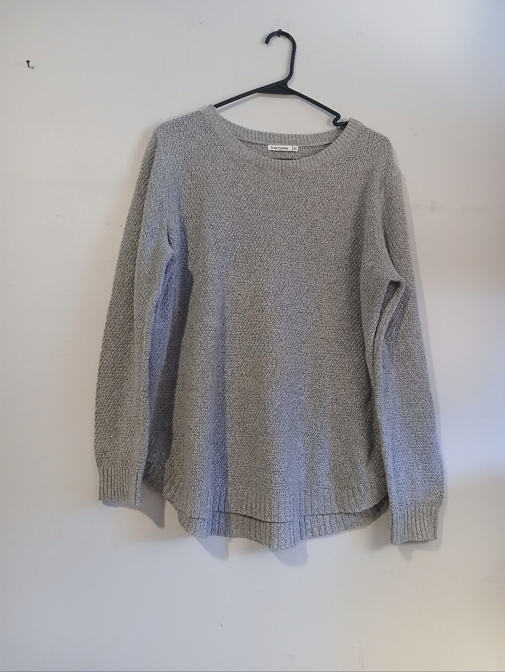 Pink Clover Light Gray Crewneck Sweater. Size 2X